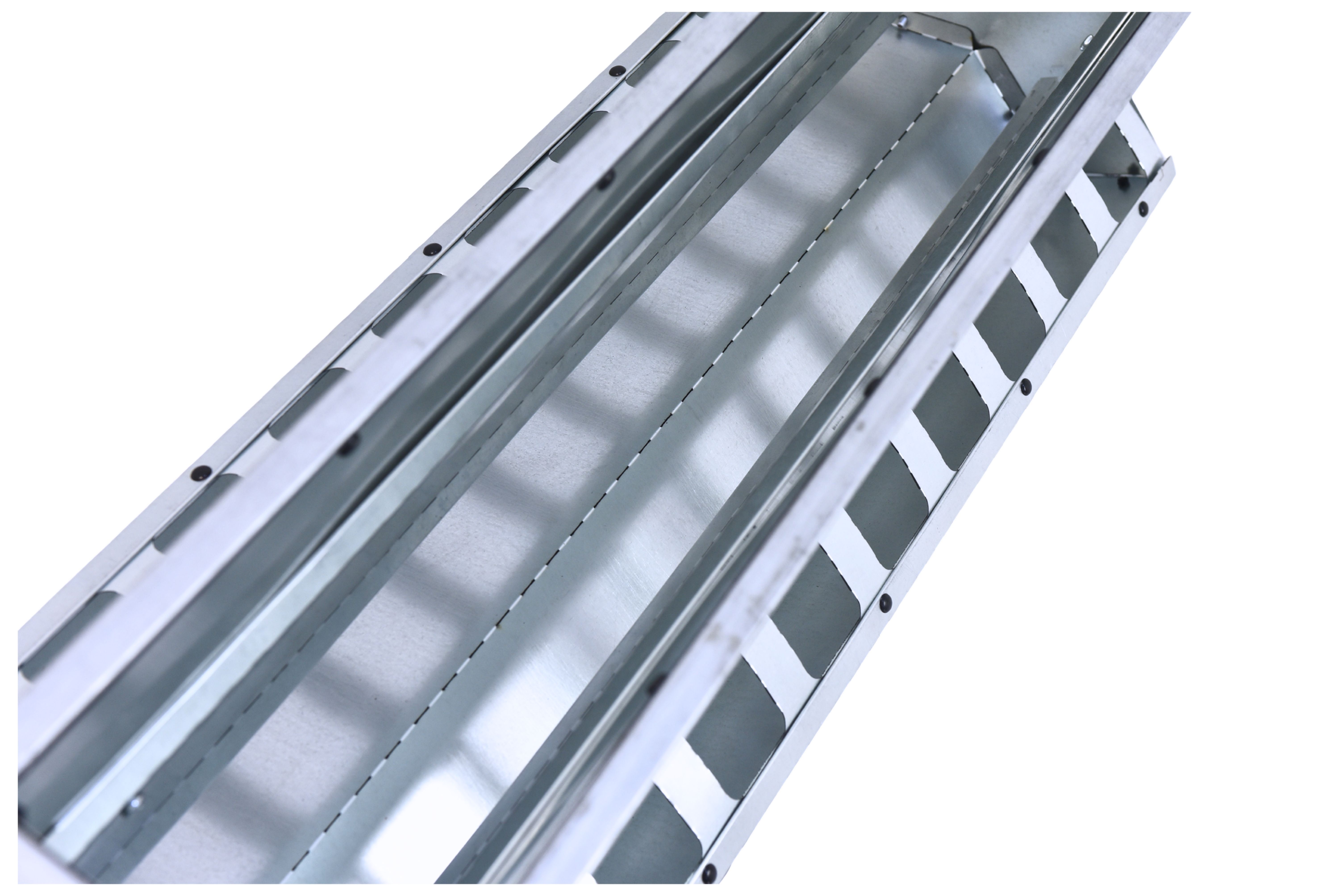 Кормушка бункерная двухсторонняя "Нетпотерь 25-2"  фронт кормления на 20 голов. Фото 9